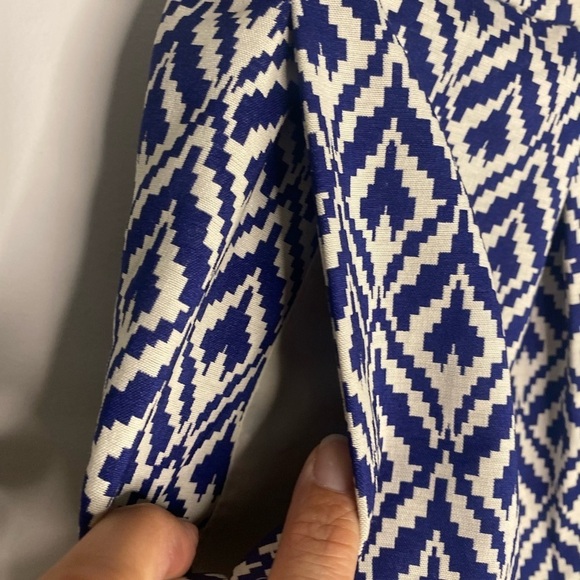 J Crew Ikat Blue and White Pleated Skirt With Pockets Size 10 Office Preppy - Picture 3 of 12